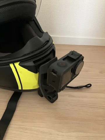 XR-1100へAction 4を取り付けた状態